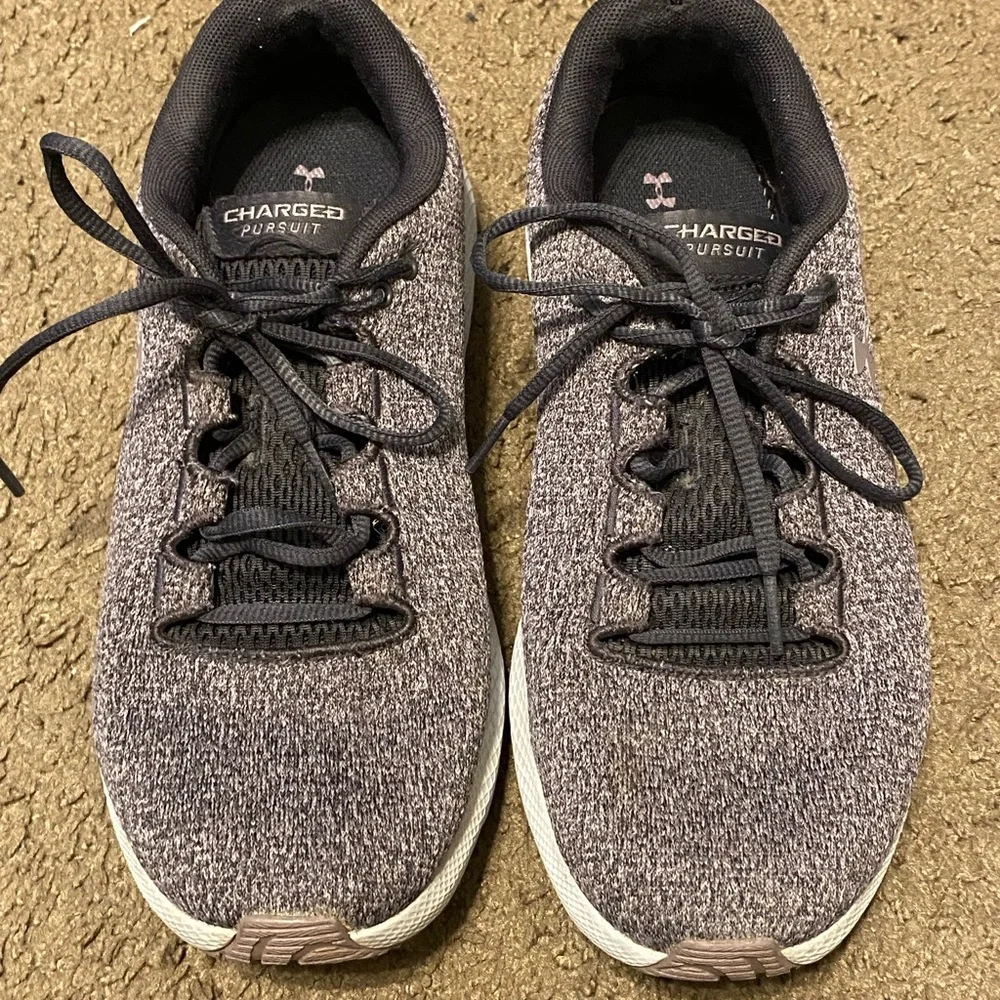 Under Armour Charged Pursuit 2 Twist Running Shoes Purple 3023305–500 Womens 9.5